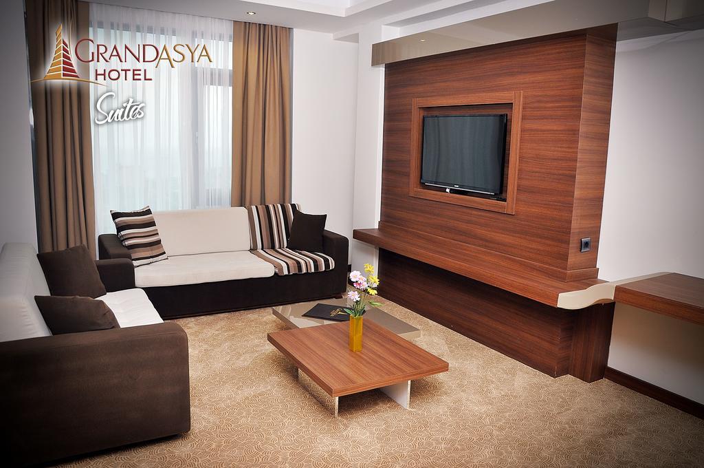 Grand Asya Hotel Bandırma Zewnętrze zdjęcie